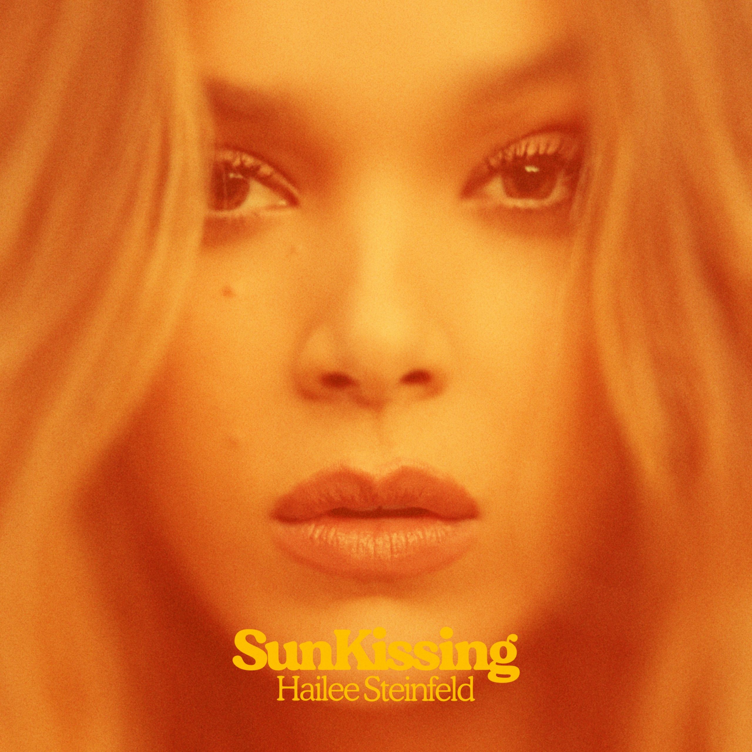 You are currently viewing SuperNova: Hailee Steinfeld – SunKissing (03.04)